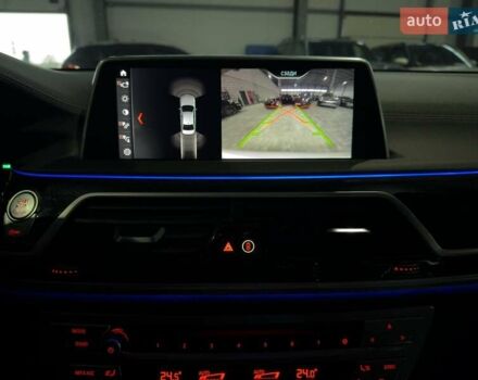 Белый БМВ 7 Серия, объемом двигателя 3 л и пробегом 113 тыс. км за 28440 $, фото 45 на Automoto.ua