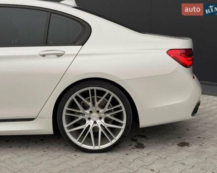Белый БМВ 7 Серия, объемом двигателя 3 л и пробегом 113 тыс. км за 28440 $, фото 6 на Automoto.ua