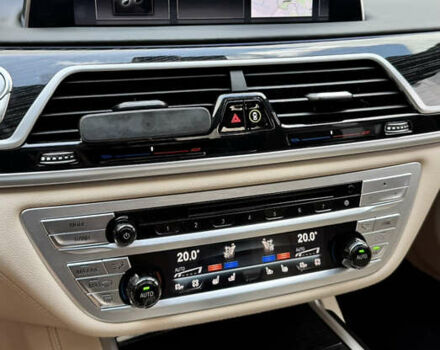 Белый БМВ 7 Серия, объемом двигателя 4.39 л и пробегом 87 тыс. км за 37000 $, фото 19 на Automoto.ua