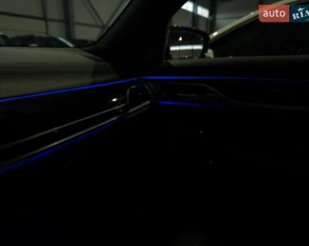 Белый БМВ 7 Серия, объемом двигателя 3 л и пробегом 113 тыс. км за 28440 $, фото 46 на Automoto.ua