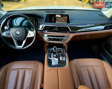 Белый БМВ 7 Серия, объемом двигателя 3 л и пробегом 95 тыс. км за 35000 $, фото 19 на Automoto.ua