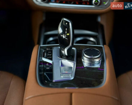 Белый БМВ 7 Серия, объемом двигателя 3 л и пробегом 95 тыс. км за 35000 $, фото 27 на Automoto.ua