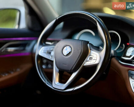 Белый БМВ 7 Серия, объемом двигателя 3 л и пробегом 95 тыс. км за 35000 $, фото 21 на Automoto.ua