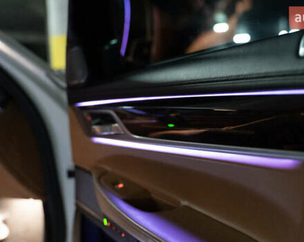 Белый БМВ 7 Серия, объемом двигателя 4.39 л и пробегом 116 тыс. км за 40000 $, фото 46 на Automoto.ua