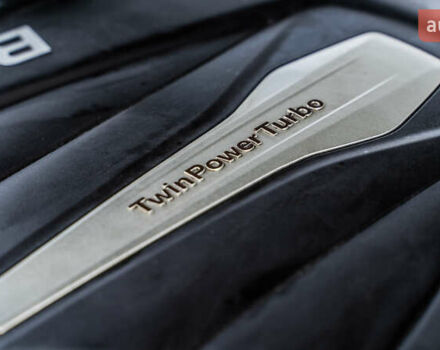 Белый БМВ 7 Серия, объемом двигателя 4.39 л и пробегом 116 тыс. км за 40000 $, фото 37 на Automoto.ua