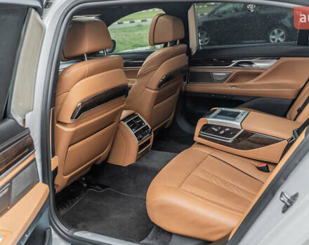 Белый БМВ 7 Серия, объемом двигателя 4.39 л и пробегом 116 тыс. км за 40000 $, фото 20 на Automoto.ua