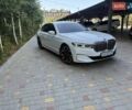 Белый БМВ 7 Серия, объемом двигателя 3 л и пробегом 107 тыс. км за 46000 $, фото 1 на Automoto.ua