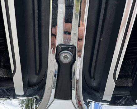 Белый БМВ 7 Серия, объемом двигателя 3 л и пробегом 68 тыс. км за 52999 $, фото 4 на Automoto.ua