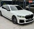 Белый БМВ 7 Серия, объемом двигателя 3 л и пробегом 130 тыс. км за 49900 $, фото 1 на Automoto.ua
