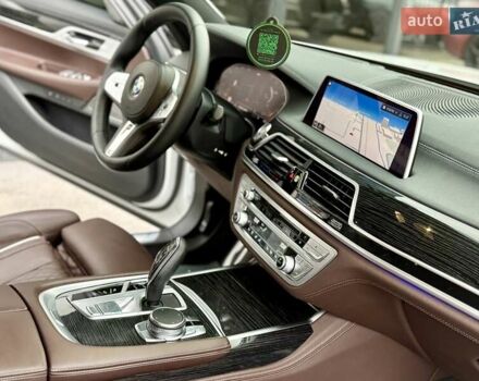 Белый БМВ 7 Серия, объемом двигателя 3 л и пробегом 130 тыс. км за 49900 $, фото 52 на Automoto.ua