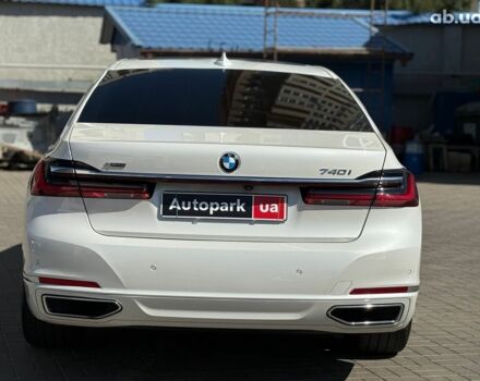 Белый БМВ 7 Серия, объемом двигателя 3 л и пробегом 69 тыс. км за 44940 $, фото 7 на Automoto.ua