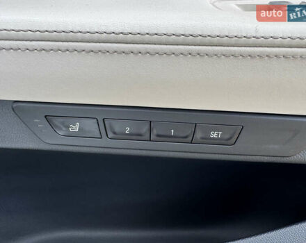 Белый БМВ 7 Серия, объемом двигателя 3 л и пробегом 68 тыс. км за 52999 $, фото 48 на Automoto.ua