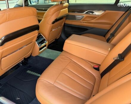 Белый БМВ 7 Серия, объемом двигателя 3 л и пробегом 69 тыс. км за 44940 $, фото 12 на Automoto.ua