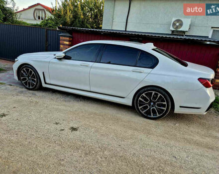 Белый БМВ 7 Серия, объемом двигателя 3 л и пробегом 37 тыс. км за 59000 $, фото 16 на Automoto.ua