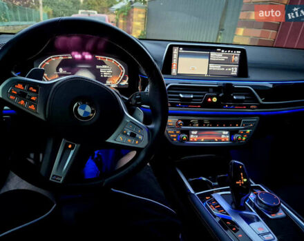 Белый БМВ 7 Серия, объемом двигателя 3 л и пробегом 37 тыс. км за 59000 $, фото 15 на Automoto.ua