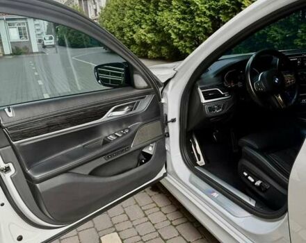 Белый БМВ 7 Серия, объемом двигателя 4.39 л и пробегом 111 тыс. км за 59900 $, фото 6 на Automoto.ua