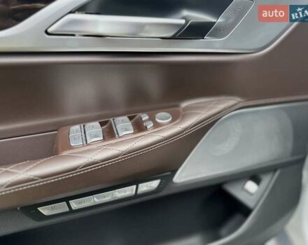 Білий БМВ 7 Серія, об'ємом двигуна 2.99 л та пробігом 42 тис. км за 86500 $, фото 19 на Automoto.ua