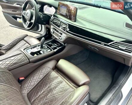 Білий БМВ 7 Серія, об'ємом двигуна 2.99 л та пробігом 42 тис. км за 86500 $, фото 23 на Automoto.ua