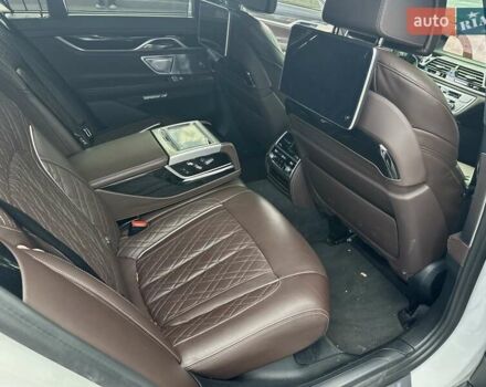 Білий БМВ 7 Серія, об'ємом двигуна 2.99 л та пробігом 42 тис. км за 86500 $, фото 24 на Automoto.ua