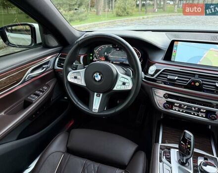 Белый БМВ 7 Серия, объемом двигателя 2.99 л и пробегом 9 тыс. км за 85000 $, фото 35 на Automoto.ua