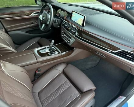 Белый БМВ 7 Серия, объемом двигателя 2.99 л и пробегом 9 тыс. км за 85000 $, фото 25 на Automoto.ua