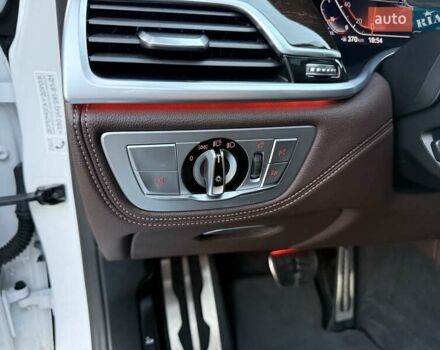 Белый БМВ 7 Серия, объемом двигателя 2.99 л и пробегом 9 тыс. км за 85000 $, фото 61 на Automoto.ua