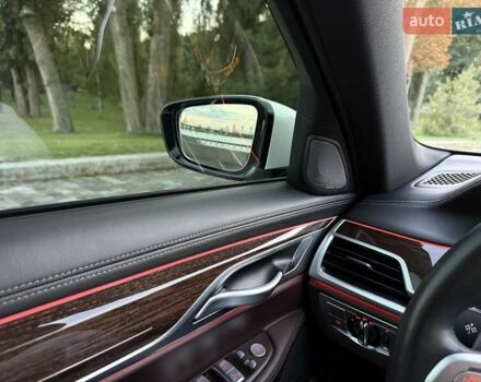 Белый БМВ 7 Серия, объемом двигателя 2.99 л и пробегом 9 тыс. км за 85000 $, фото 36 на Automoto.ua