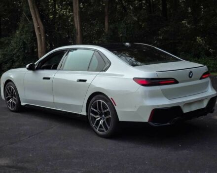 Білий БМВ 7 Серія, об'ємом двигуна 3 л та пробігом 23 тис. км за 36700 $, фото 3 на Automoto.ua