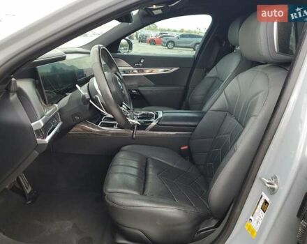 Белый БМВ 7 Серия, объемом двигателя 3 л и пробегом 58 тыс. км за 35000 $, фото 6 на Automoto.ua