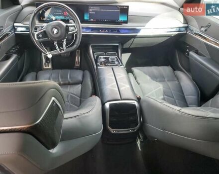 Белый БМВ 7 Серия, объемом двигателя 3 л и пробегом 58 тыс. км за 35000 $, фото 7 на Automoto.ua