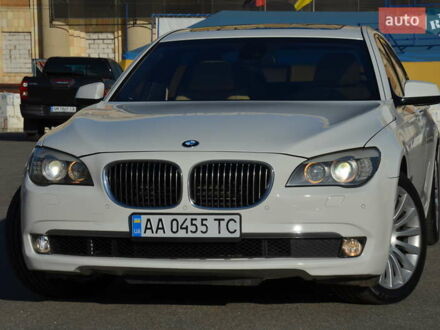 БМВ 7 Серия 2010 в Харькове на Automoto.ua Белый БМВ 7 Серия, объемом двигателя 4.4 л и пробегом 171 тыс. км за 15100 $, фото 1 на Automoto.ua