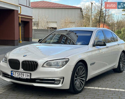 Белый БМВ 7 Серия, объемом двигателя 3 л и пробегом 230 тыс. км за 21400 $, фото 1 на Automoto.ua