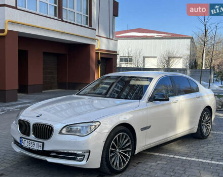 Білий БМВ 7 Серія, об'ємом двигуна 3 л та пробігом 232 тис. км за 21000 $, фото 1 на Automoto.ua