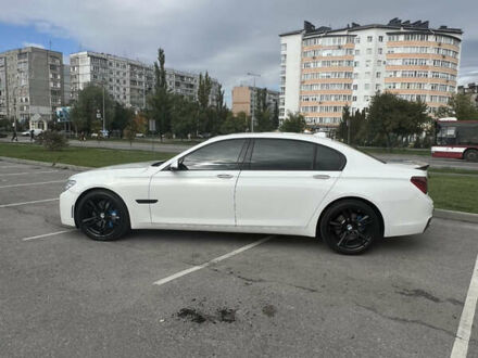 Белый БМВ 7 Серия, объемом двигателя 2.98 л и пробегом 199 тыс. км за 25000 $, фото 1 на Automoto.ua