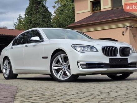 Белый БМВ 7 Серия, объемом двигателя 3 л и пробегом 240 тыс. км за 26555 $, фото 1 на Automoto.ua