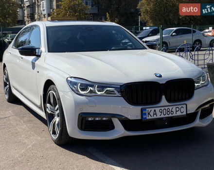Белый БМВ 7 Серия, объемом двигателя 4.4 л и пробегом 103 тыс. км за 37000 $, фото 1 на Automoto.ua
