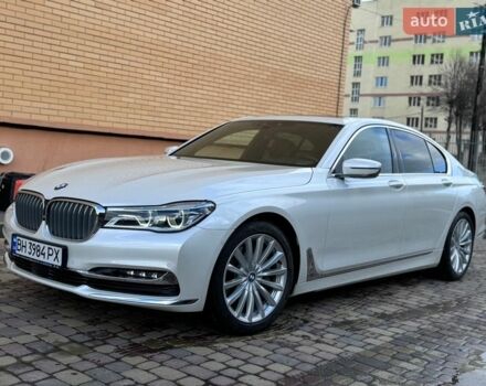 Белый БМВ 7 Серия, объемом двигателя 3 л и пробегом 98 тыс. км за 42999 $, фото 1 на Automoto.ua