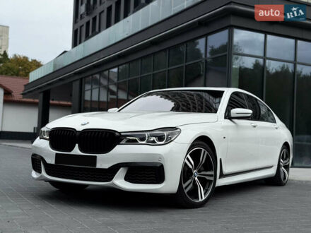 Белый БМВ 7 Серия, объемом двигателя 2.98 л и пробегом 125 тыс. км за 30999 $, фото 1 на Automoto.ua