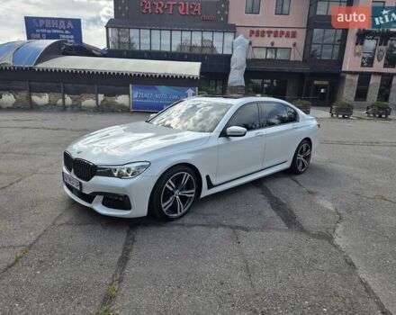 Белый БМВ 7 Серия, объемом двигателя 3 л и пробегом 100 тыс. км за 35000 $, фото 1 на Automoto.ua