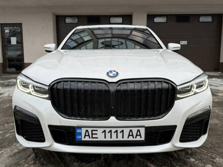 Белый БМВ 7 Серия, объемом двигателя 4.39 л и пробегом 152 тыс. км за 31000 $, фото 1 на Automoto.ua