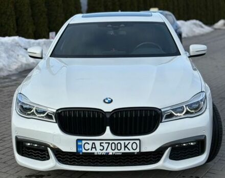 Белый БМВ 7 Серия, объемом двигателя 3 л и пробегом 107 тыс. км за 36999 $, фото 1 на Automoto.ua