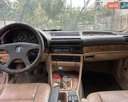 Бежевый БМВ 7 Серия, объемом двигателя 3.5 л и пробегом 408 тыс. км за 2000 $, фото 3 на Automoto.ua