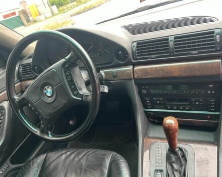 Бежевий БМВ 7 Серія, об'ємом двигуна 2.5 л та пробігом 430 тис. км за 5950 $, фото 2 на Automoto.ua