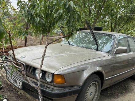 Бежевий БМВ 7 Серія, об'ємом двигуна 3.5 л та пробігом 408 тис. км за 2000 $, фото 1 на Automoto.ua