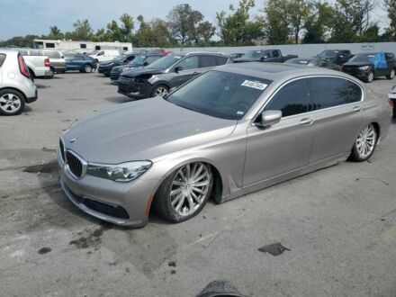 Бежевый БМВ 7 Серия, объемом двигателя 3 л и пробегом 180 тыс. км за 18900 $, фото 1 на Automoto.ua