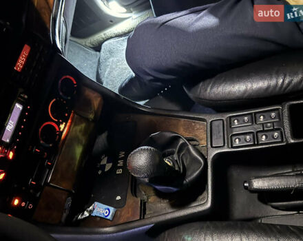 Чорний БМВ 7 Серія, об'ємом двигуна 3.5 л та пробігом 380 тис. км за 2350 $, фото 14 на Automoto.ua