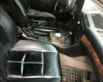 Черный БМВ 7 Серия, объемом двигателя 3.5 л и пробегом 250 тыс. км за 2100 $, фото 8 на Automoto.ua