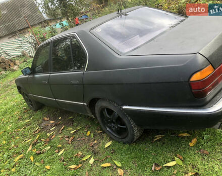 Черный БМВ 7 Серия, объемом двигателя 3.5 л и пробегом 250 тыс. км за 2100 $, фото 4 на Automoto.ua