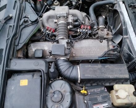 Черный БМВ 7 Серия, объемом двигателя 3.5 л и пробегом 50 тыс. км за 2376 $, фото 12 на Automoto.ua