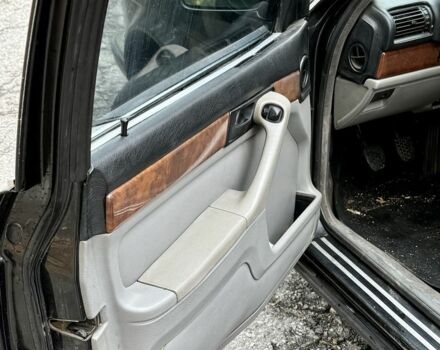 Чорний БМВ 7 Серія, об'ємом двигуна 3.5 л та пробігом 500 тис. км за 2200 $, фото 9 на Automoto.ua